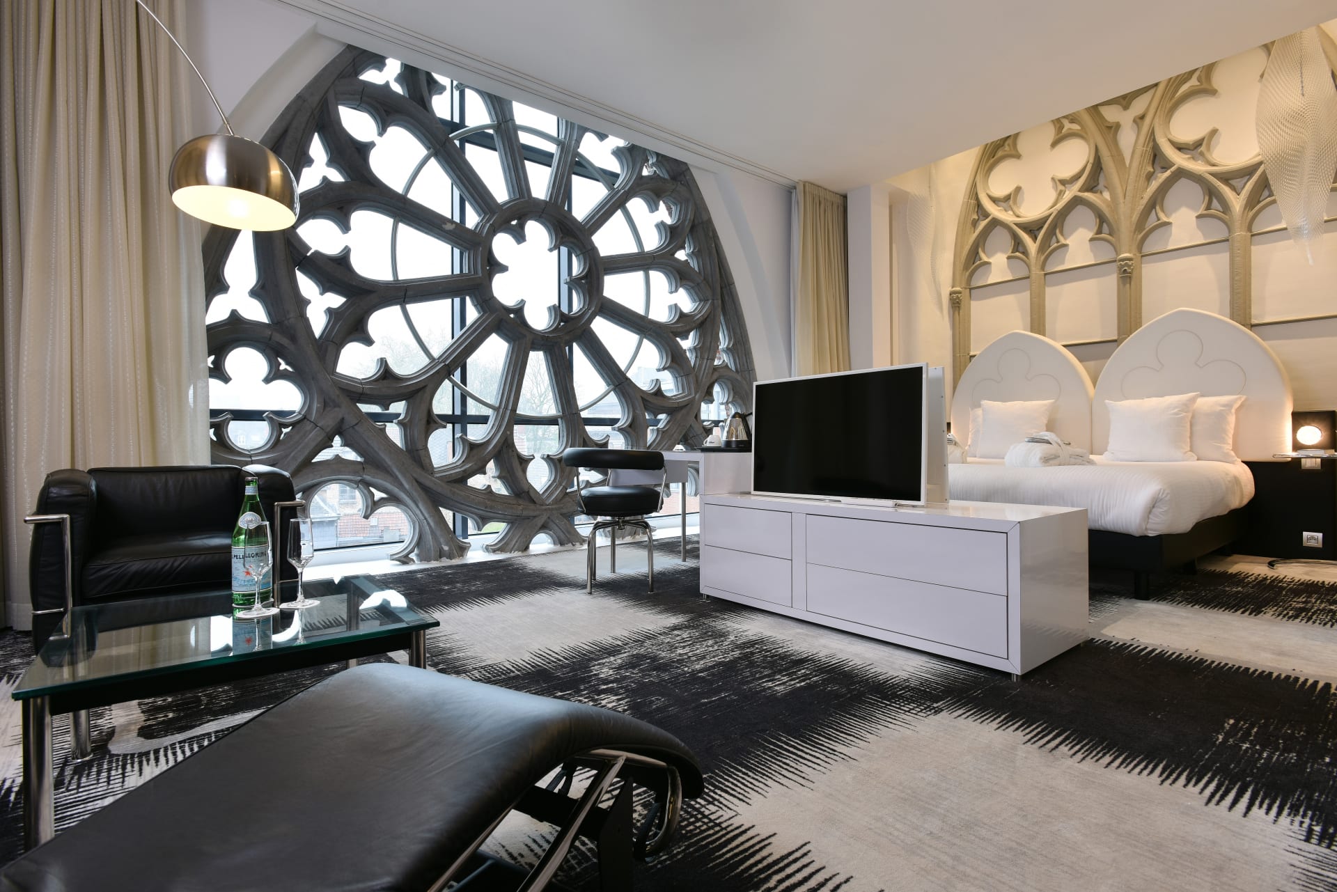 00055136  B.Vanden EyndeWhitevision Martin s Dream Hotel Martin s Dream Hotel Mons Martin s Dream leqodl