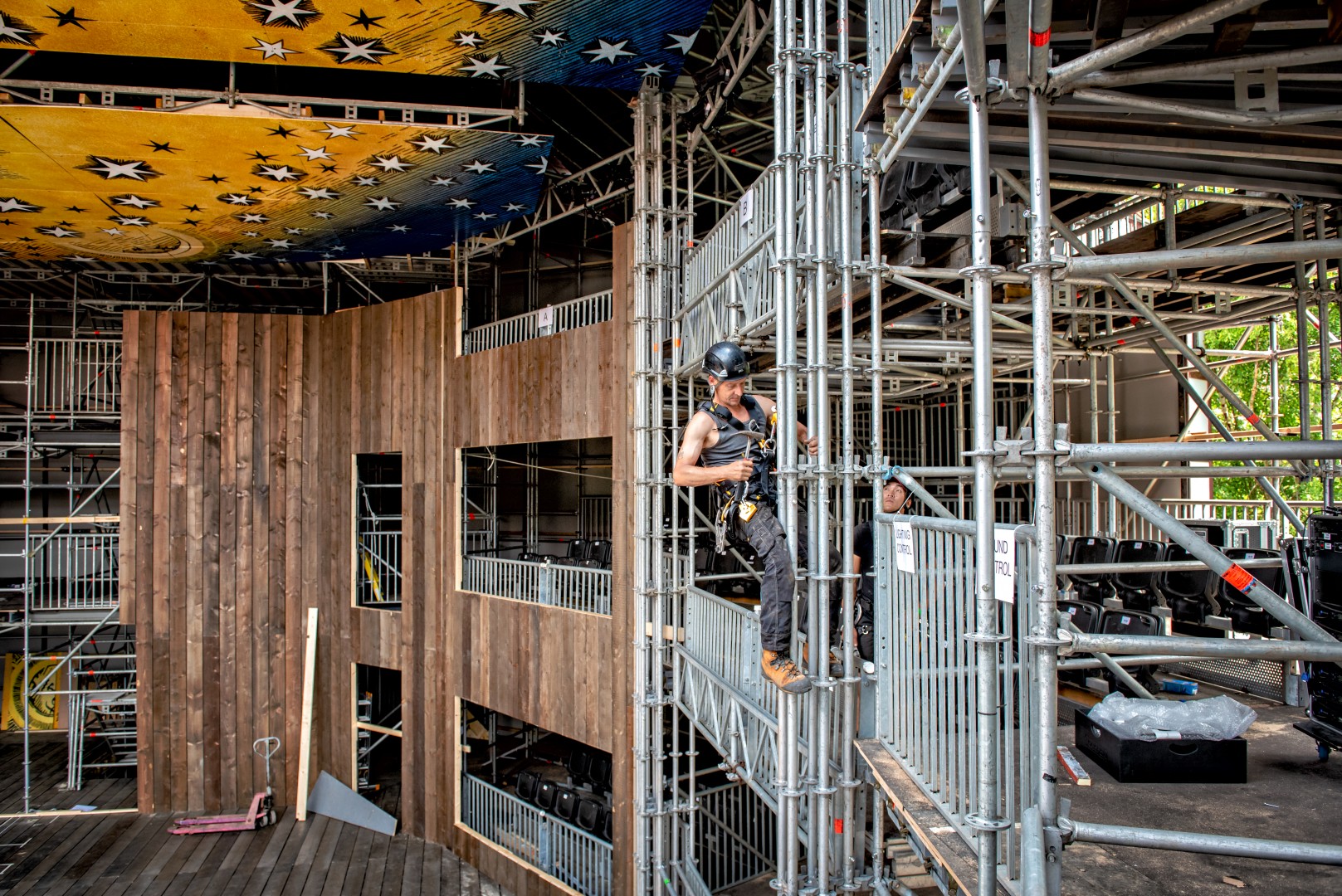 Quintessentially English Shakespeares Rose Theatre Being Constructed