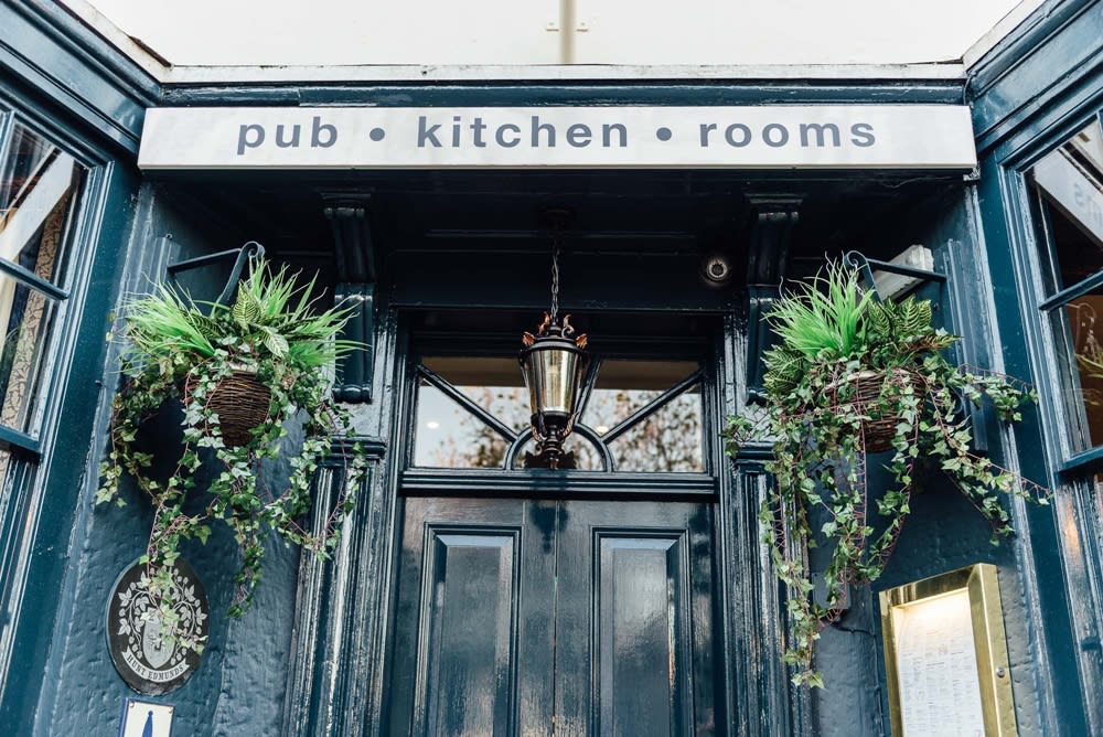 Blue Boar Witney   Front Door lo res oze0wr