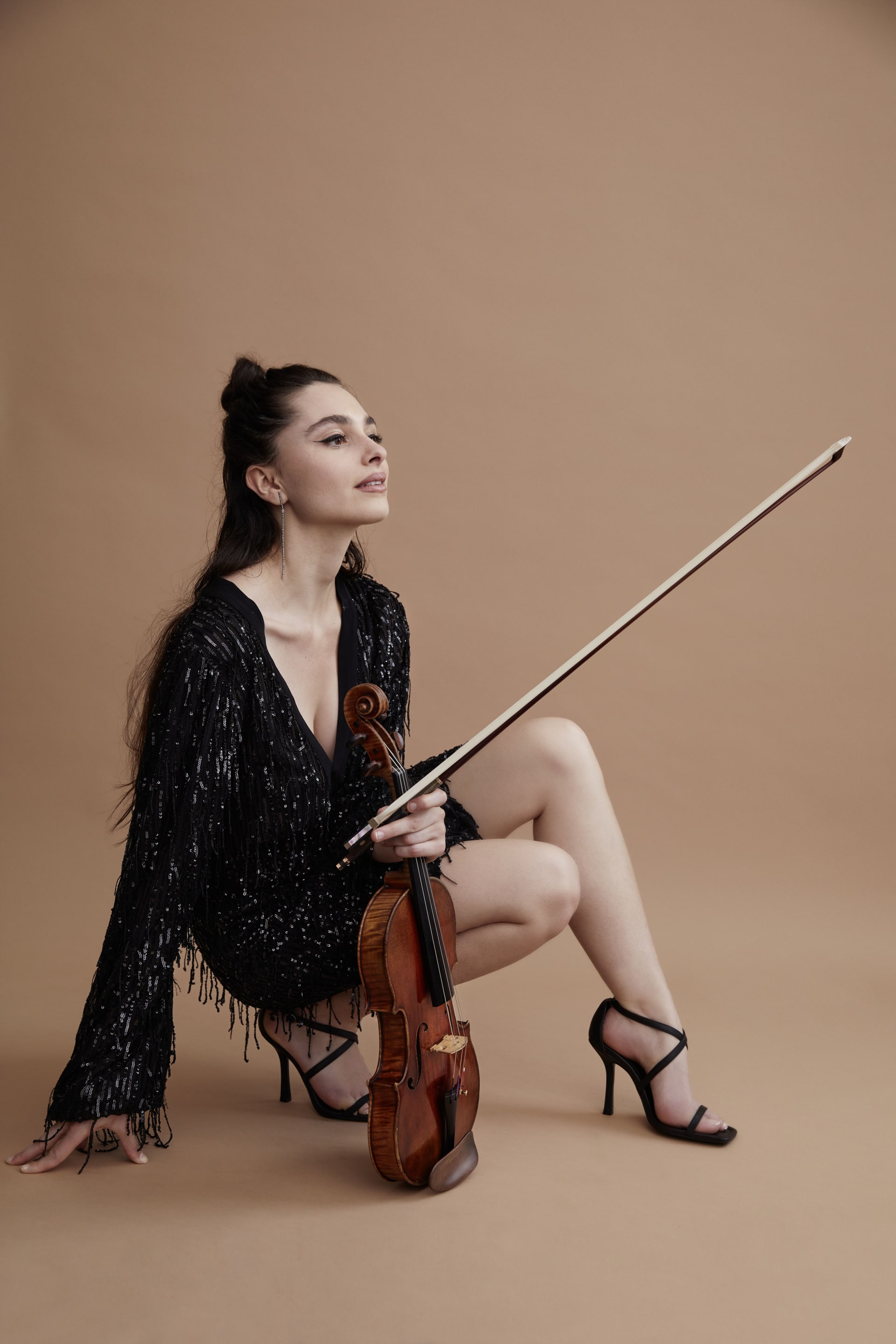 Esther Abrami press photos 2022 c Gregor Hohenberg   Sony Classical 8 40 sddaqt