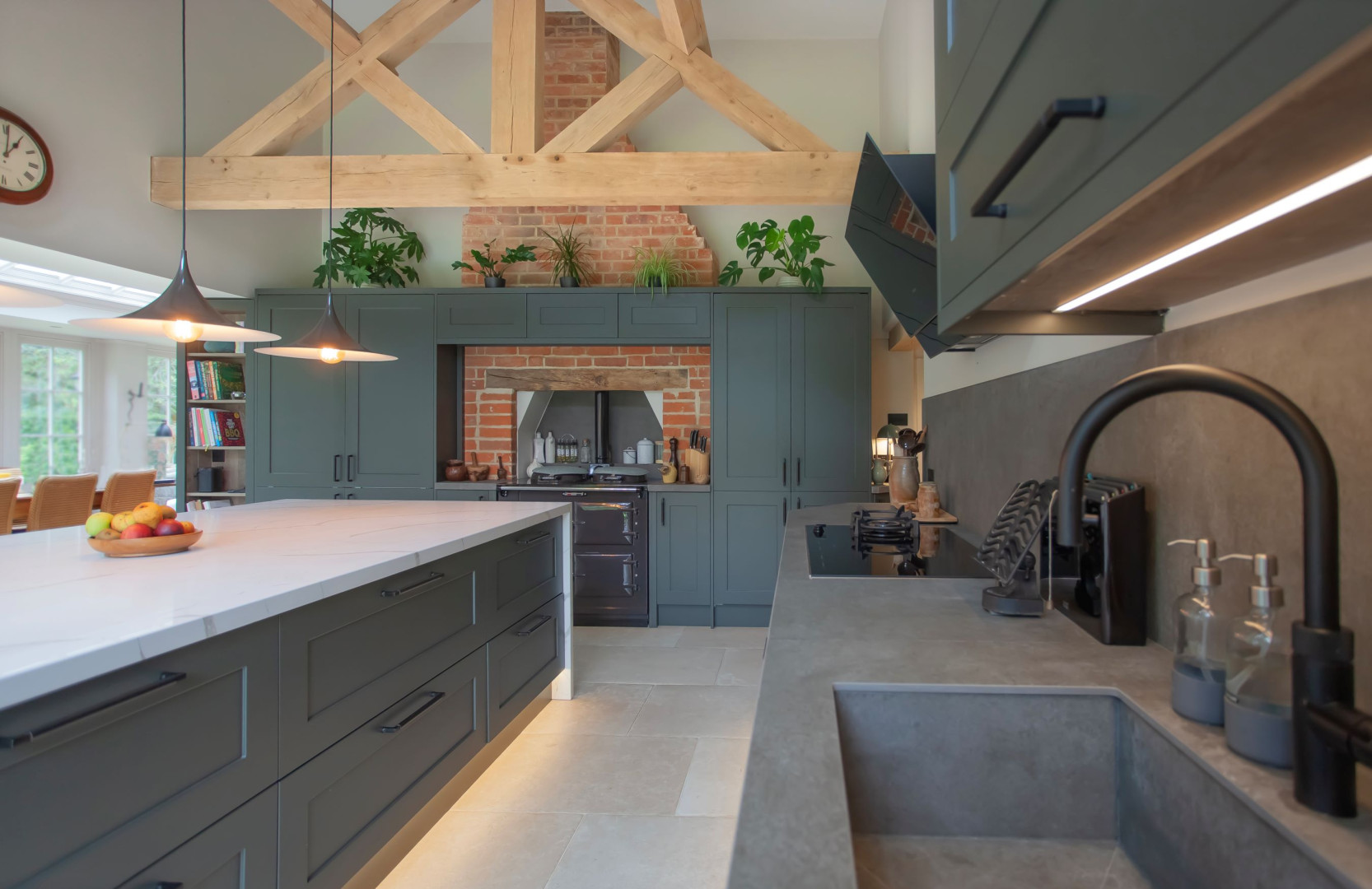 InStil Design Farmhouse Shaker