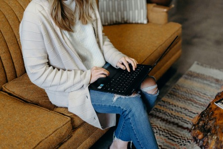 woman at laptop