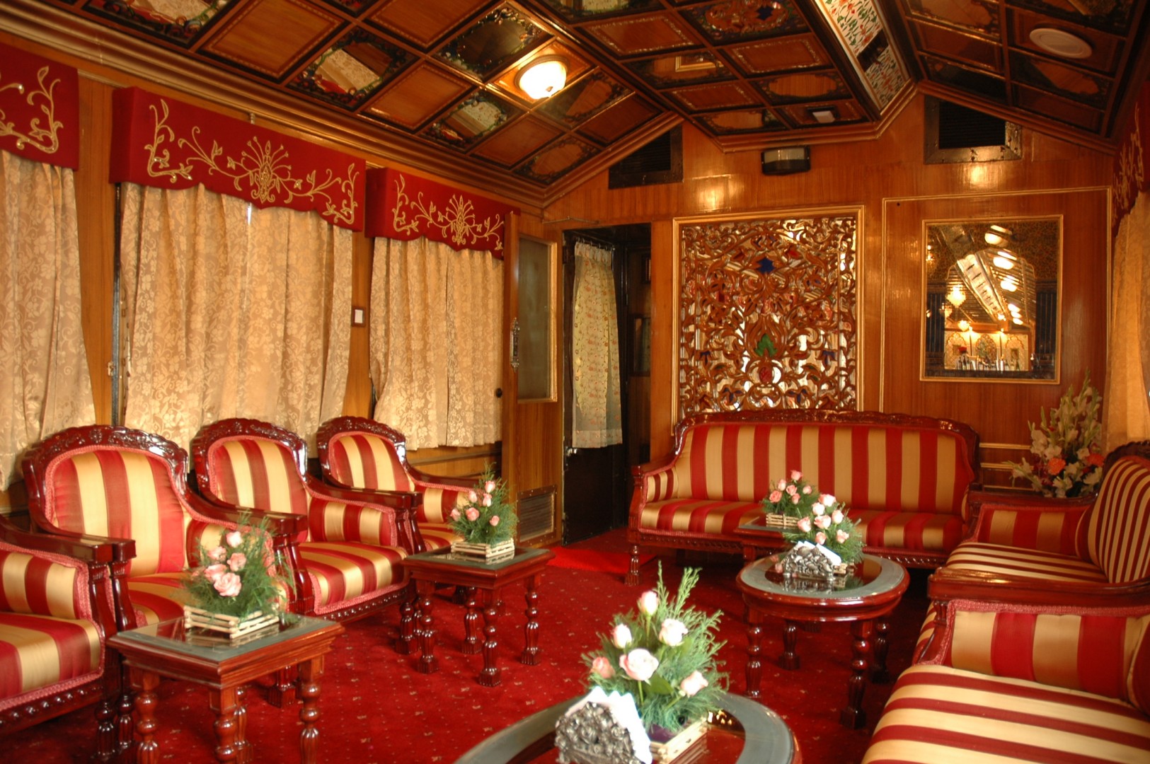 Great Railway Journeys of the World Palace on Wheels