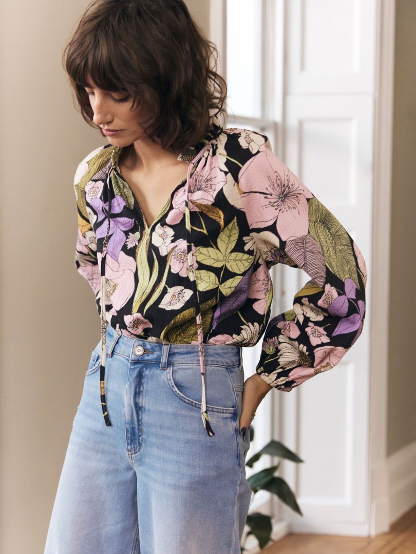 About a Look: Bold Florals